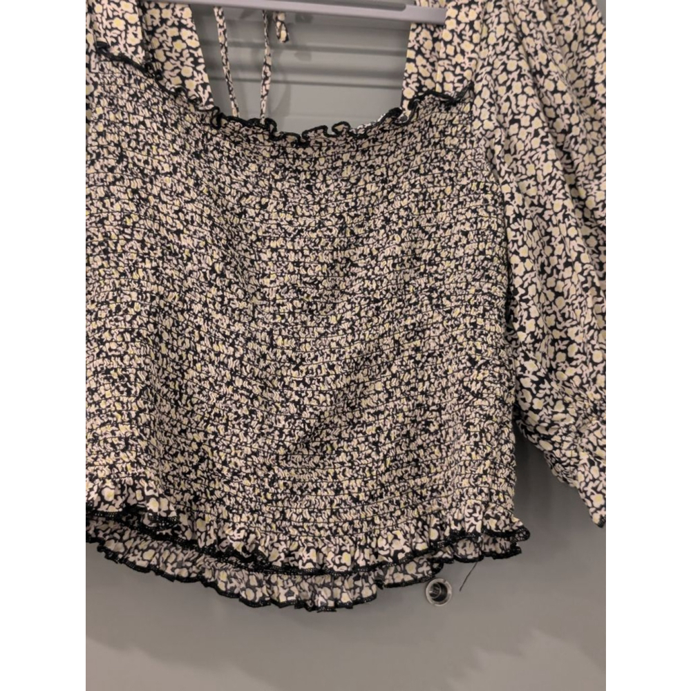 Women's H&M Floral Smocked Crop Top in Black, yellow, and White, Size S - Picture 3 of 9
